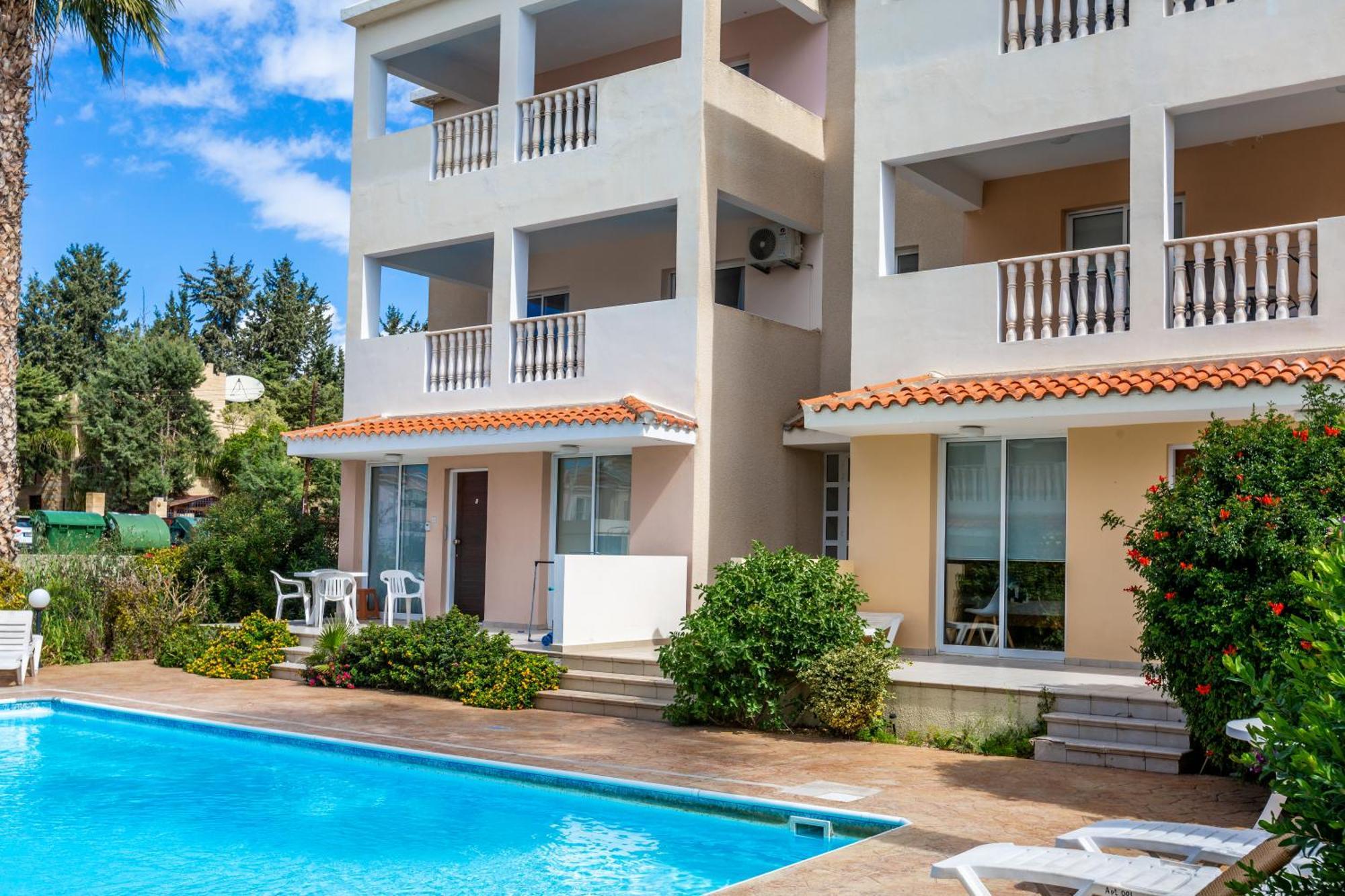 Beautiful One Bed Apartment In Paphos Exterior foto